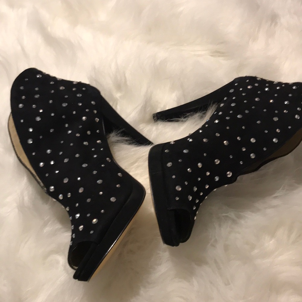 💥SOLD💥 INC Rhinestone Booties💥SOLD💥 - Picture 3 of 8